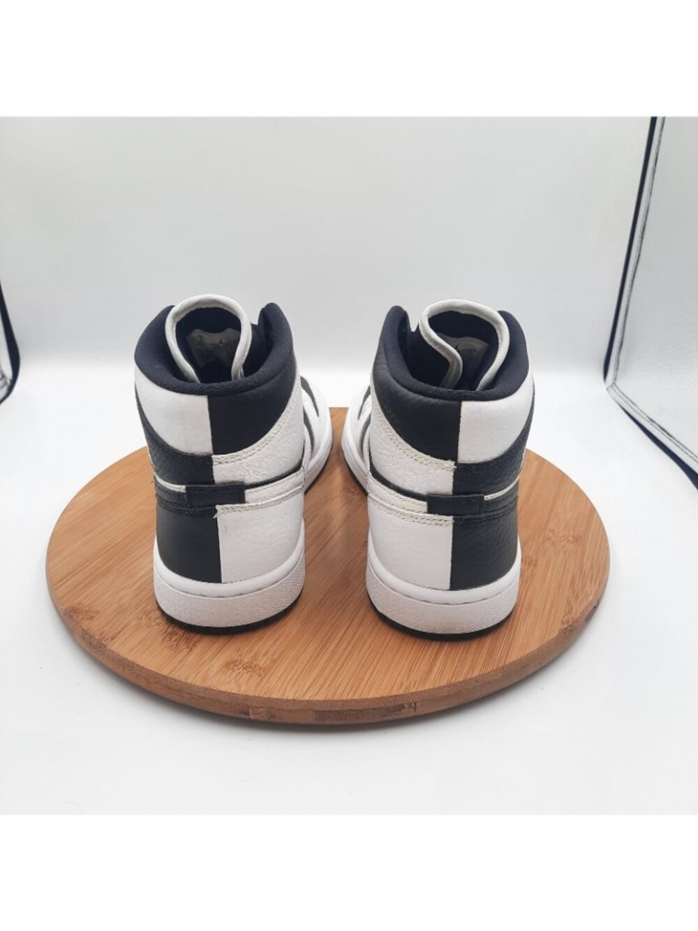 Nike Air Jordan 1 Mid SE Split Homage Womens Size 9 Shoes Black White Sneakers - Picture 4 of 10